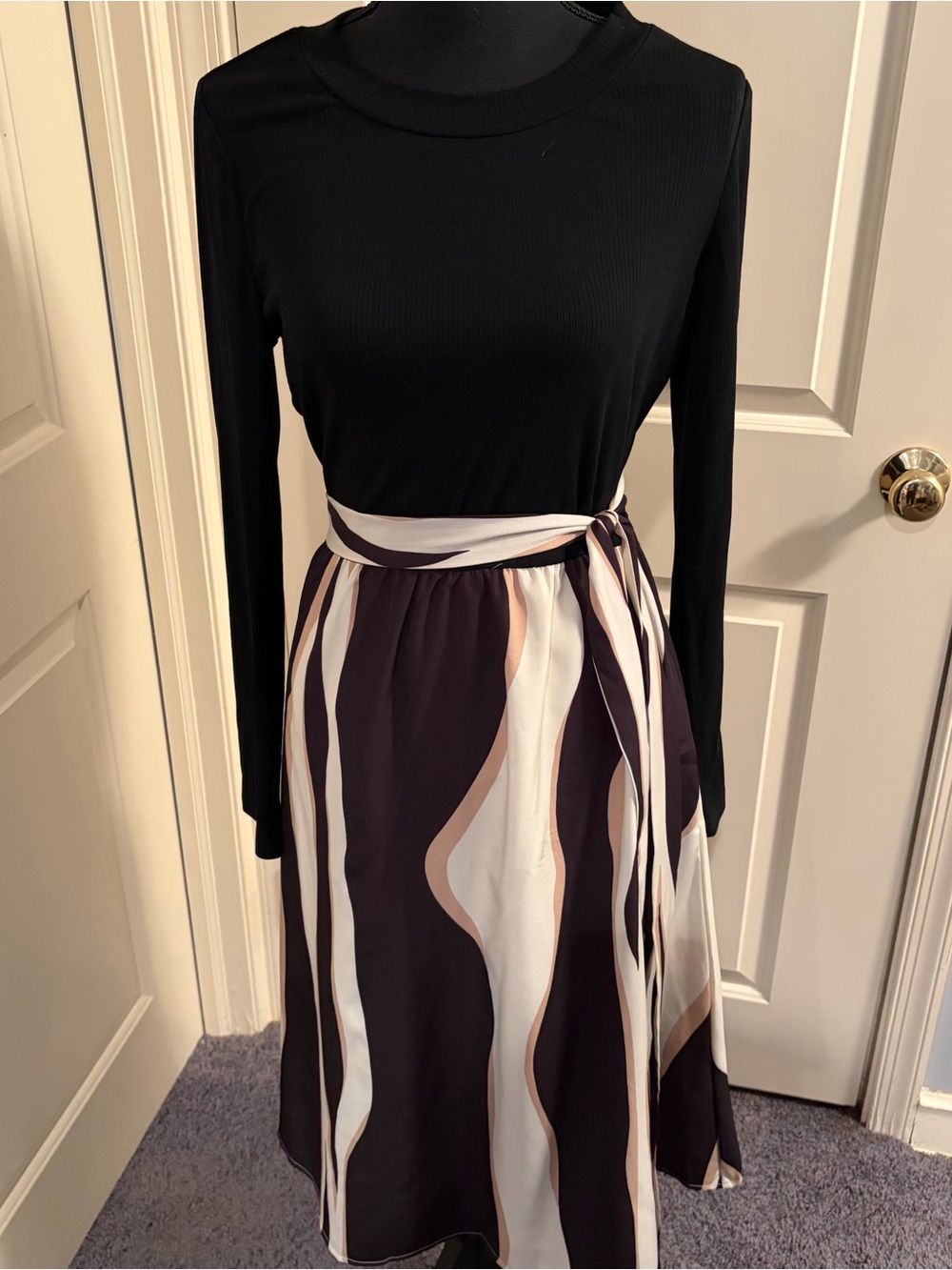 Black Long-Sleeve Dress with Swirl-Print Skirt and Waist Tie